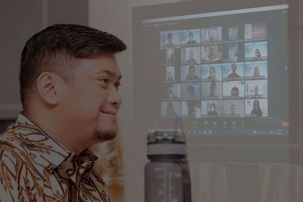 Bupati Adnan Harap Pemda Kembangkan Peran UMKM di Tengah Pandemi 